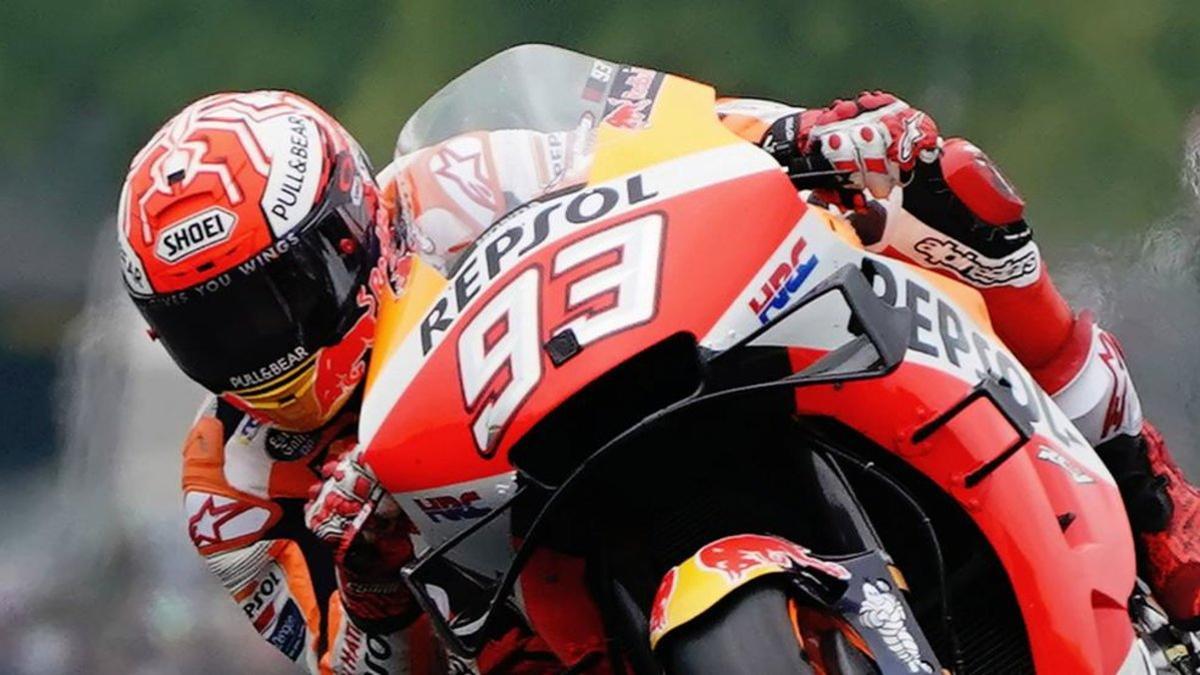 Márquez en acción sobre su Honda