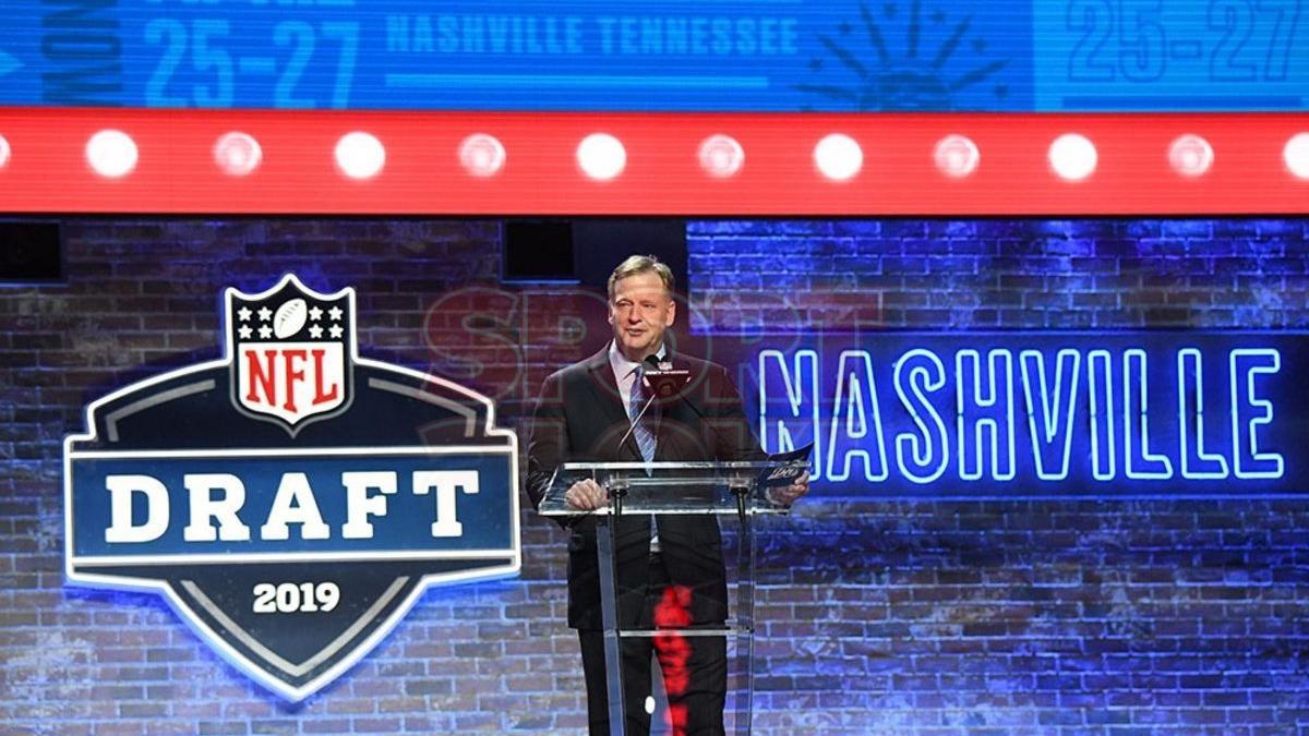 Roger Goodell participando en el Draft del 2019