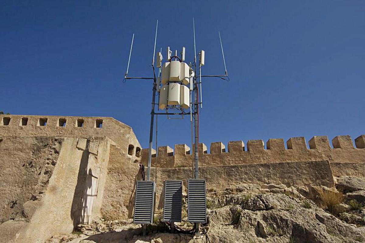 Conjunto de repetidores del entorno del Castell. | PERALES IBORRA