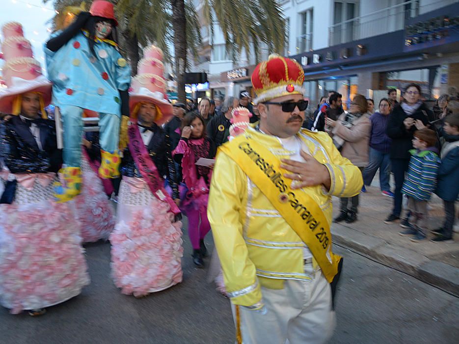 El Carnestoltes s''acomiada dels primers carnavals