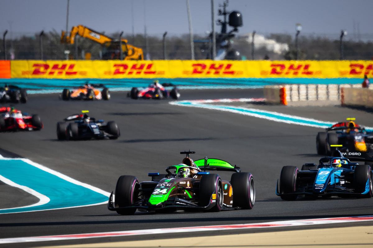 Instante de una carrera de la FIA Formula 2 Championship en Abu Dhabi (EAU), donde se disputó la última prueba del calendario de F1.