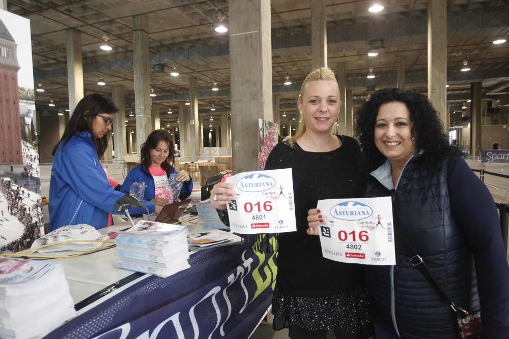 Recogida de dorsales de la Carrera de la Mujer