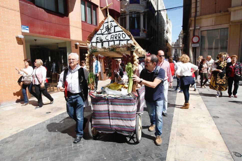 Las carrozas y la 'tronaera', claves para el ambiente del Bando 2016