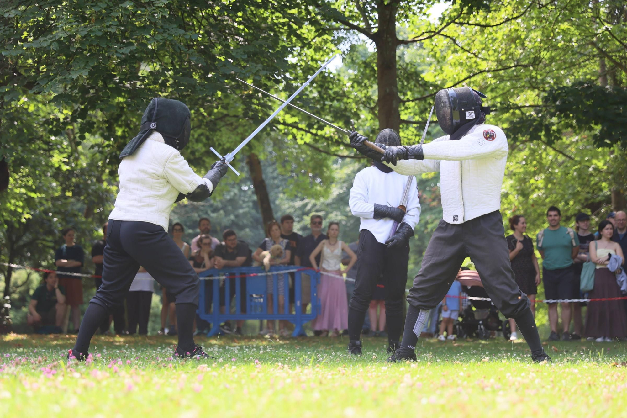 EN IMÁGENES: Los talleres de esgrima del Festival Celsius en Avilés