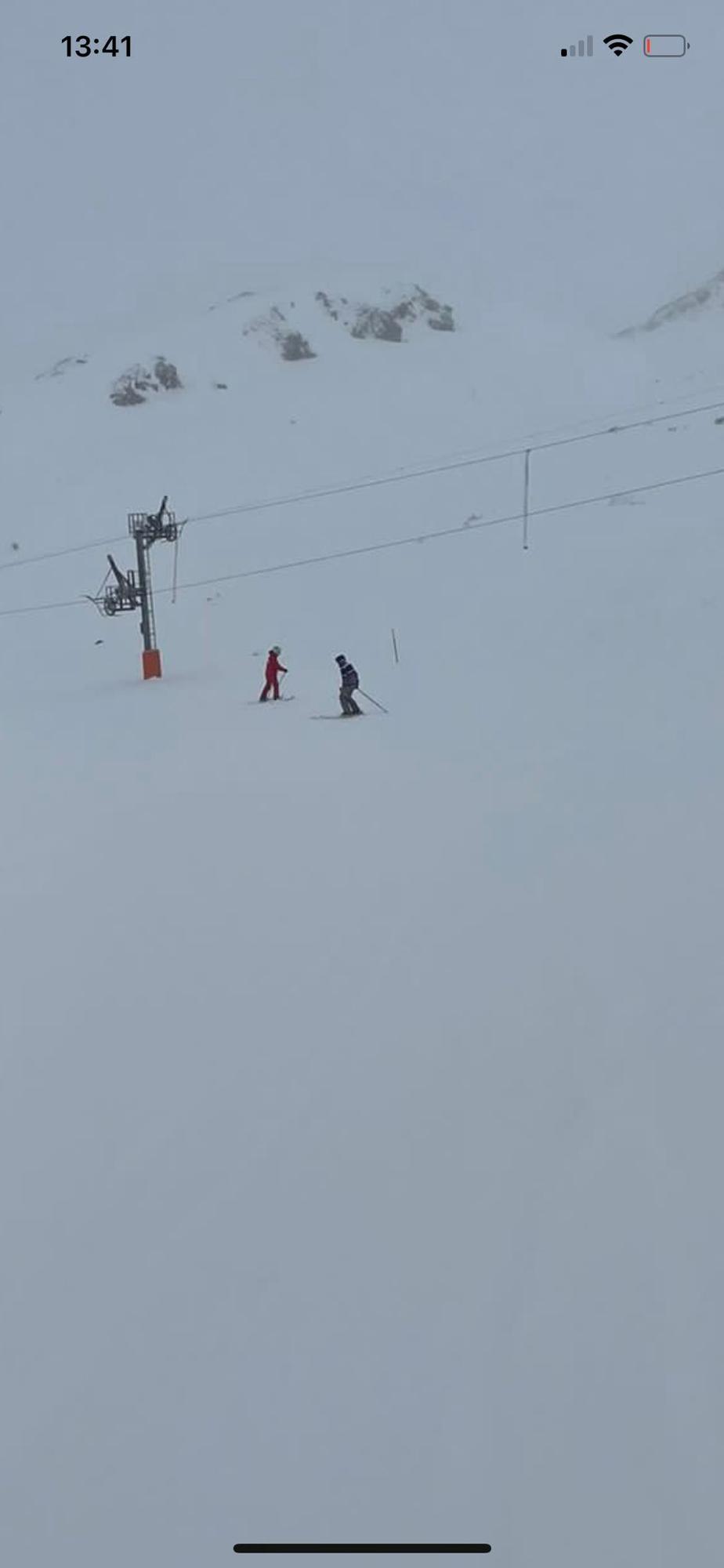 Primer día de la temporada de esquí 2021 en Valgrande-Pajares y Fuentes de Invierno