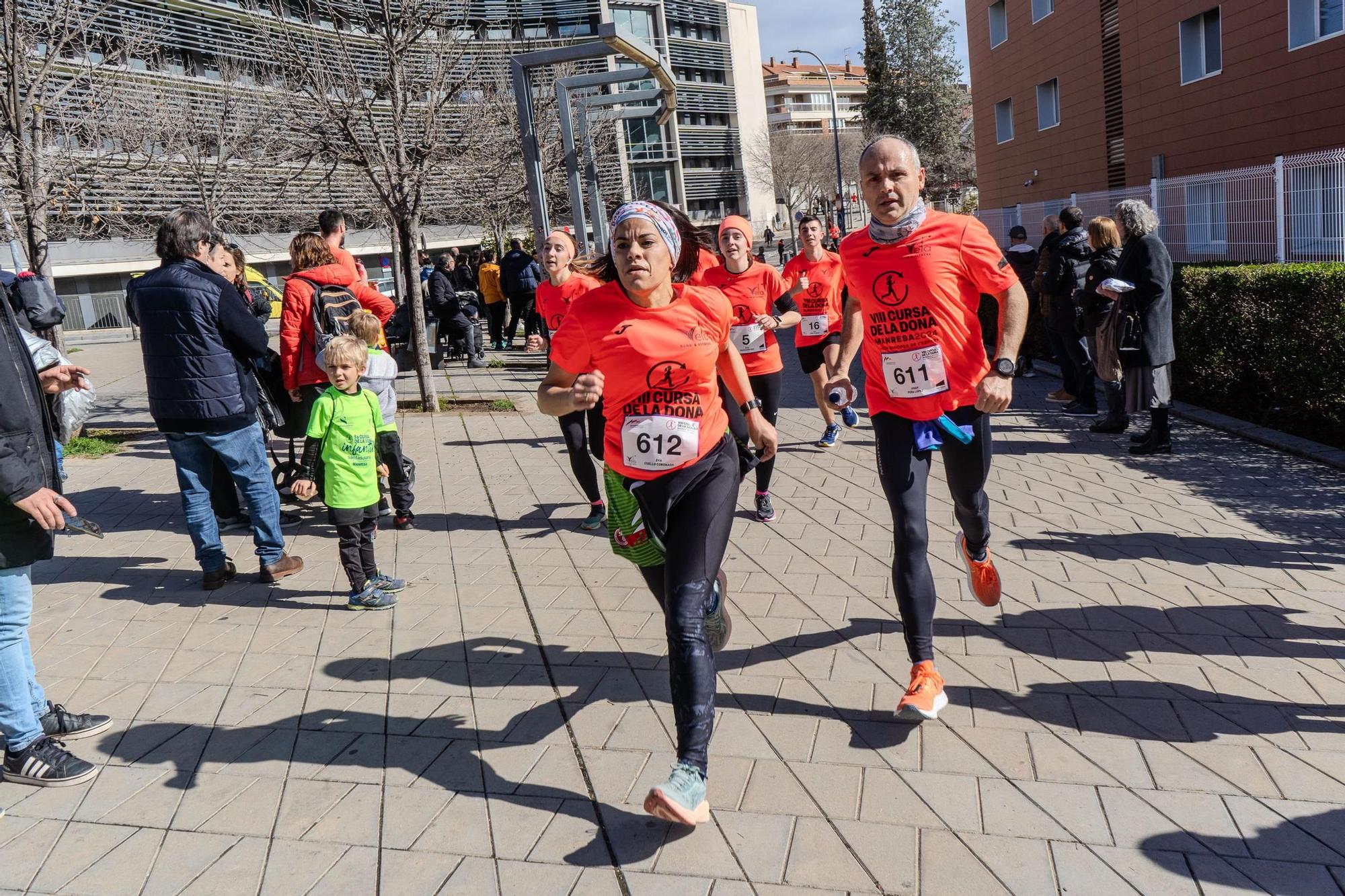 Busca't a les fotos de la Cursa de la Dona de Manresa 2024