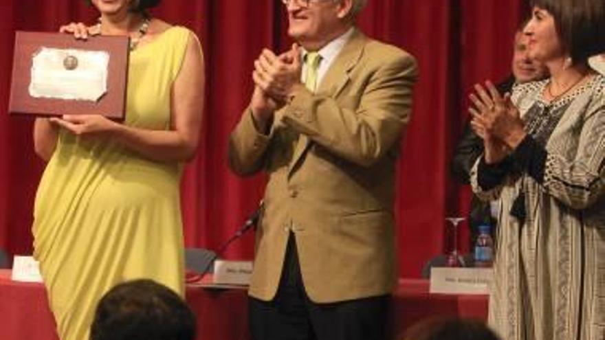 Beatriz C. Peña, César A. Asencio y Silvia Casasola.