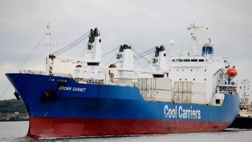 Localizados 120 kilos de cocaína adheridos al casco de un mercante ruso en el puerto de Marín