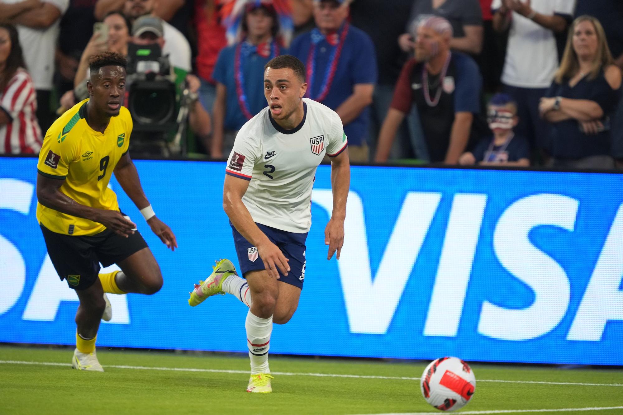 Dest, en el duelo de Estados Unidos contra Jamaica (2-0)