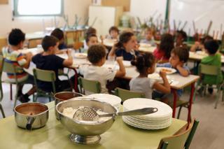 ¿Cómo pedir una beca de comedor escolar en Rubí?