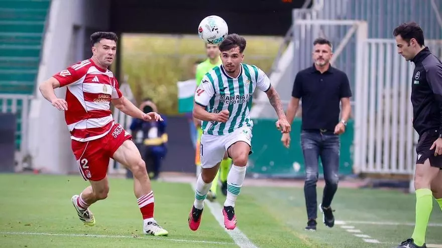 Jacobo González llevó al Córdoba hacia la victoria ante un Granada que no encontró el gol