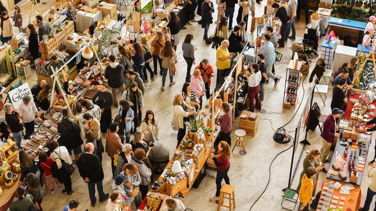 Imagen de una edición anterior del All Those Food Market en el Teatre Nacional de Catalunya.