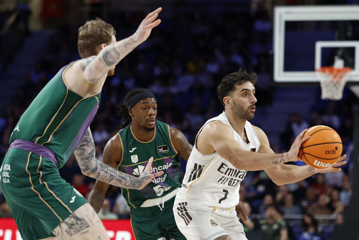 El Unicaja supo sujetar al Madrid en la primera mitad
