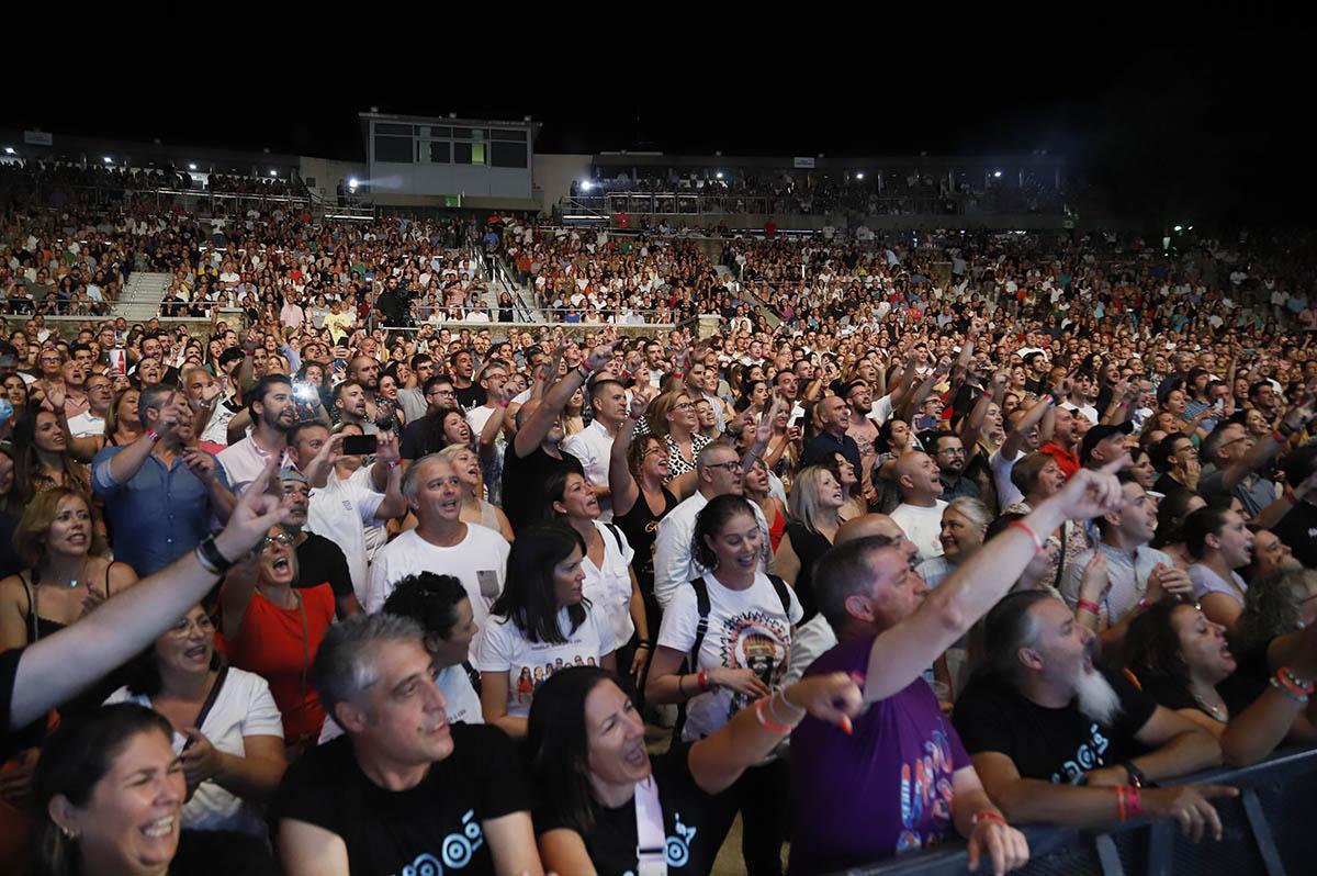 Manolo García conquista el teatro de la Axerquía en Córdaba Manolo García conquista el teatro de la Axerquía en Córdaba
