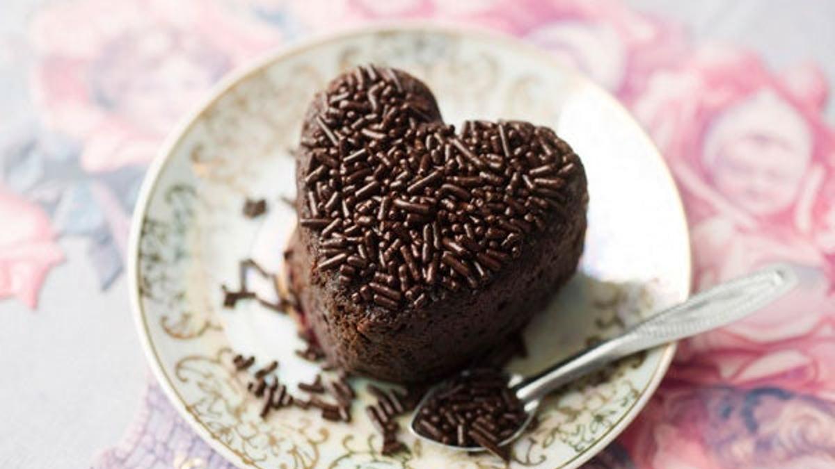 6 motivos por los que debes comer chocolate negro a diario: Previene enfermedades de corazón