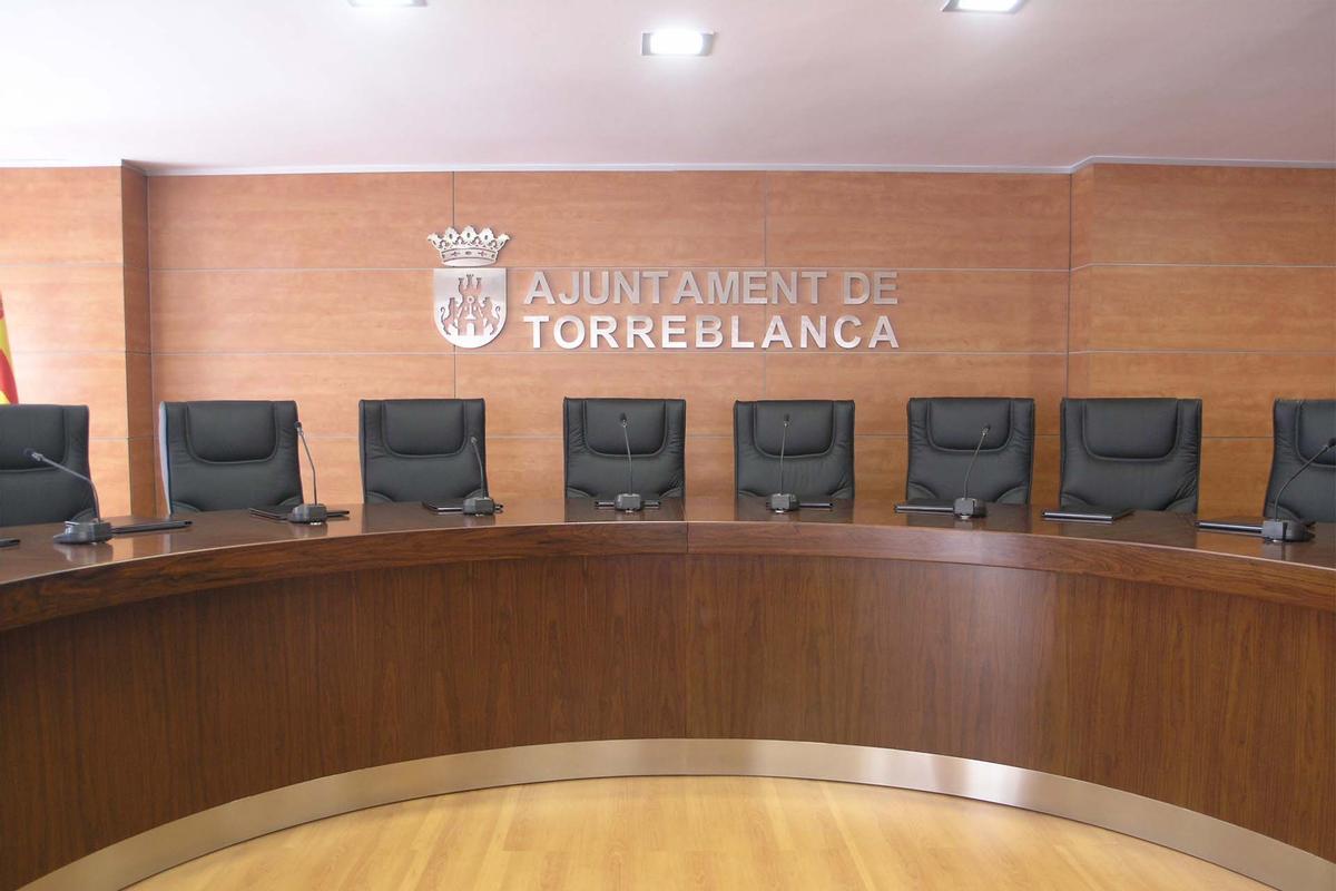 Imagen del salón de plenos del Ayuntamiento de Torreblanca.