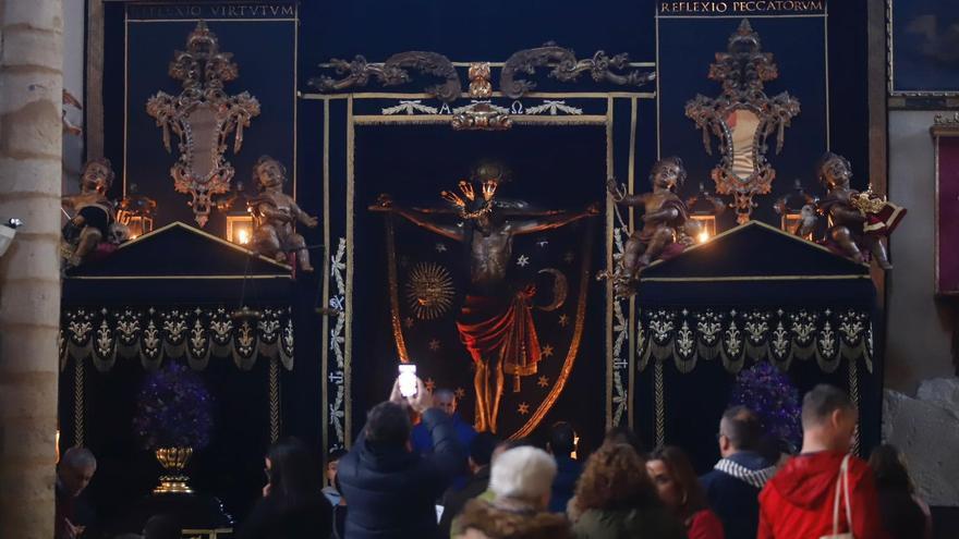 Viernes de devoción renovada entre los cofrades de Córdoba