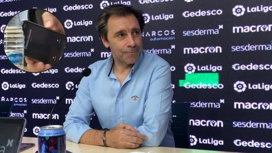 El director deportivo, durante su rueda de prensa.