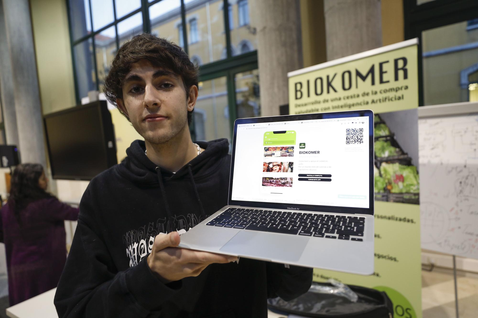 Ramón Arriscado con su programa y app Biokomer.