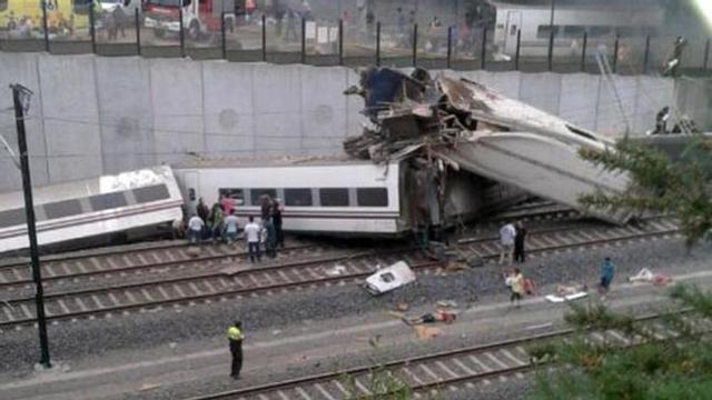 Vagón siniestrado en el descarrilamiento. / FdV