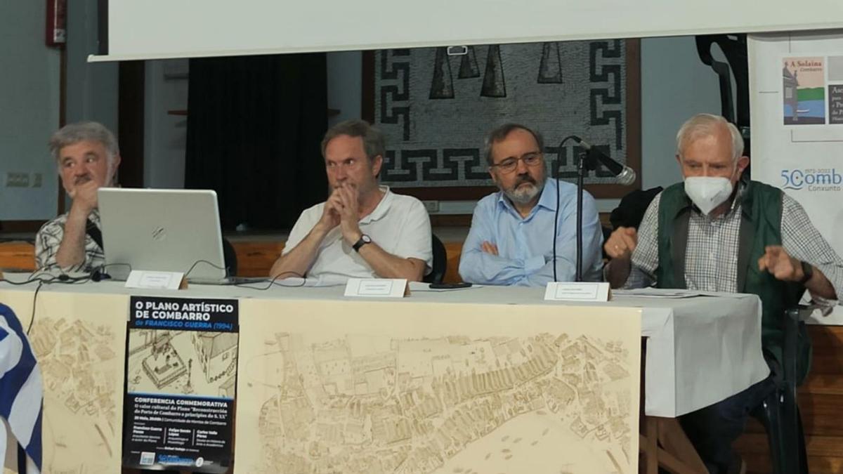 Felipe Senén, Francisco Guerra, Rafael Vallejo y Carlos Valle, en el acto de ayer.