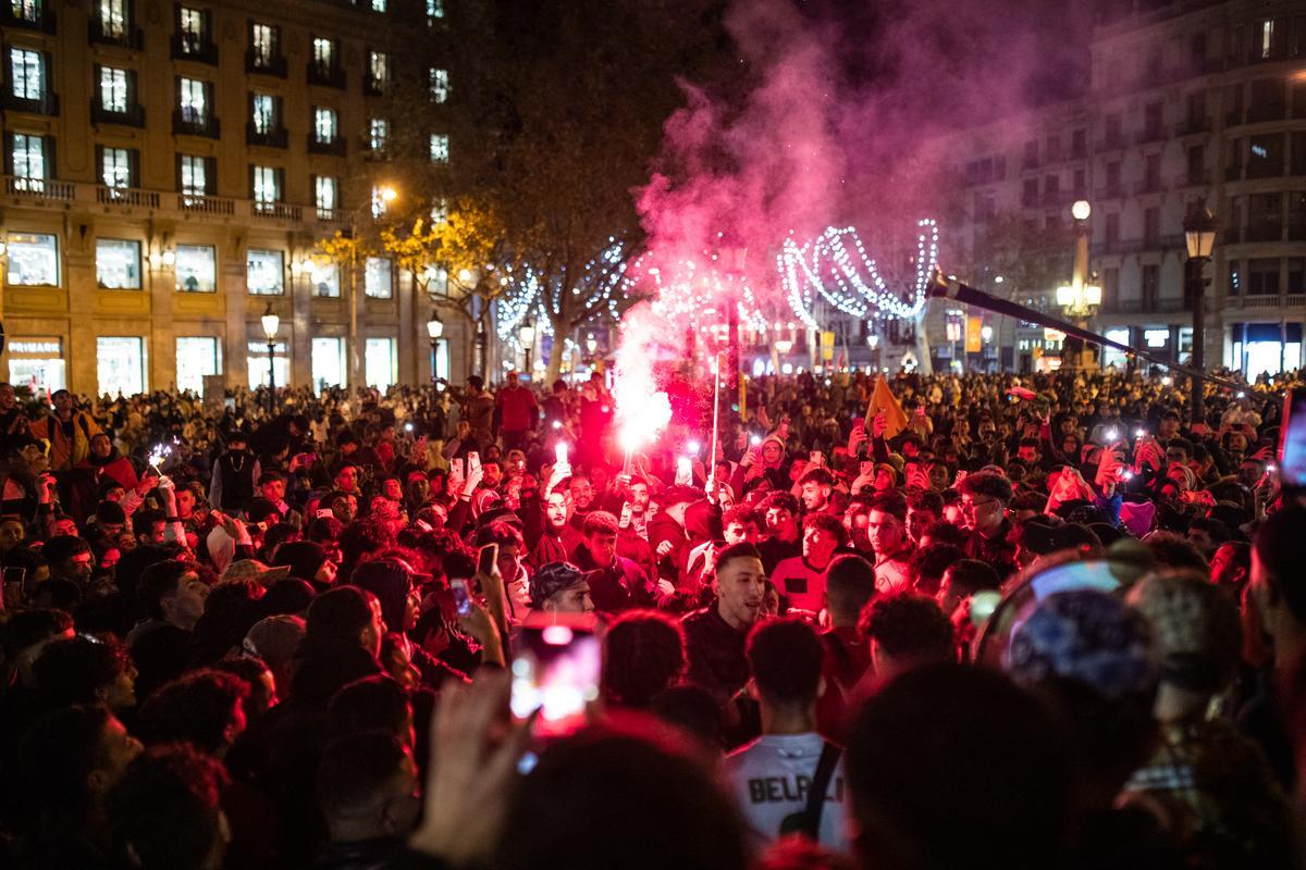 La celebración de la victoria histórica de Marruecos en el centro de Barcelona