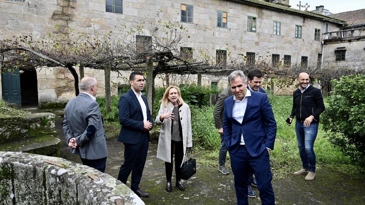 Visita del gobierno provincial al convento