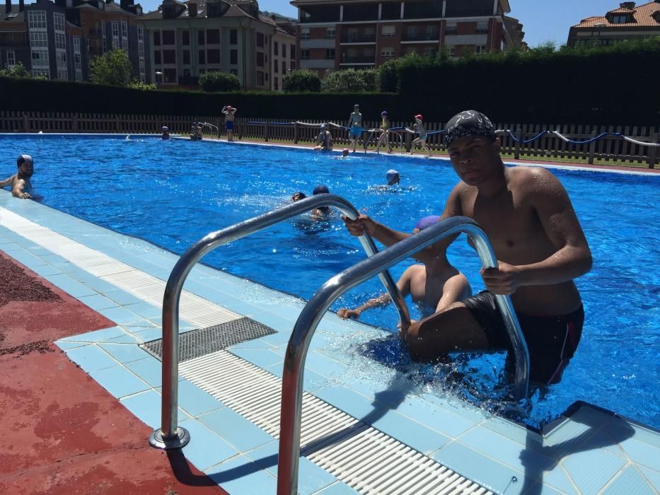 Apertura de las piscinas de Cangas de Onís