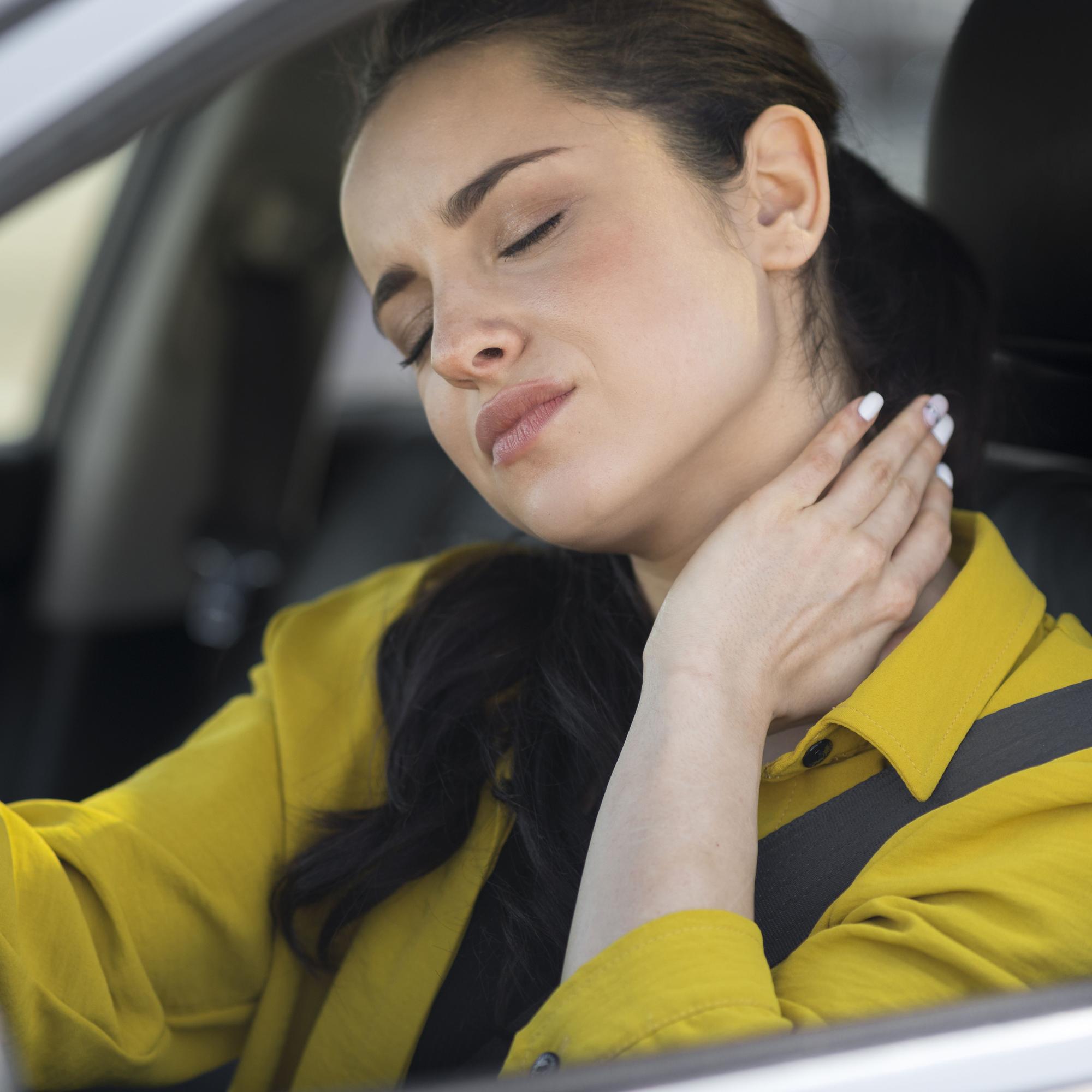 El esguince cervical es una de las lesiones más comunes ante cualquier accidente de tráfico.