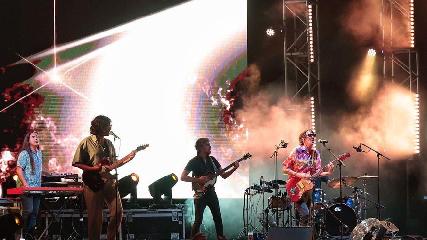 La fiebre festivalera atrae a tanta gente como la población de 4 islas