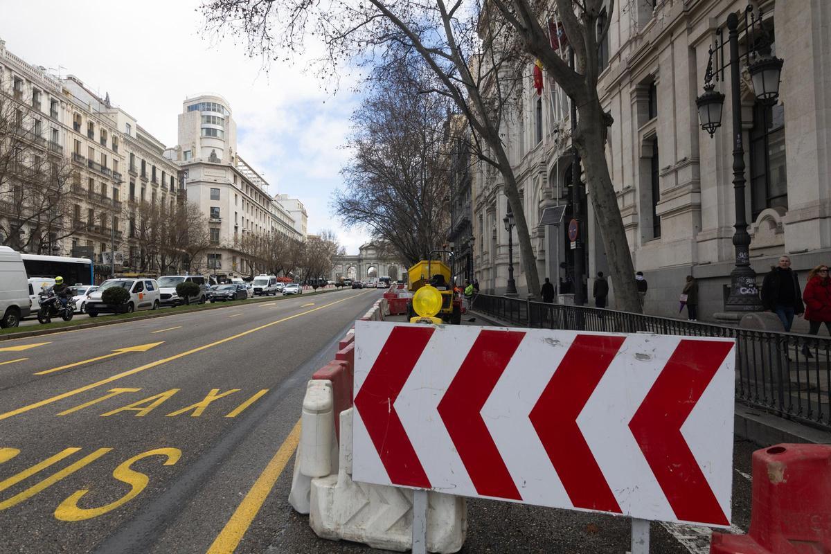 Archivo - Comienzo de las obras del bulevar en la calle Alcalá, a 3 de febrero de 2026, en Madrid (España).