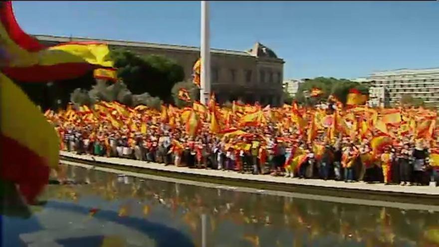 Multitudinaria concentración en Colón por la unidad de España