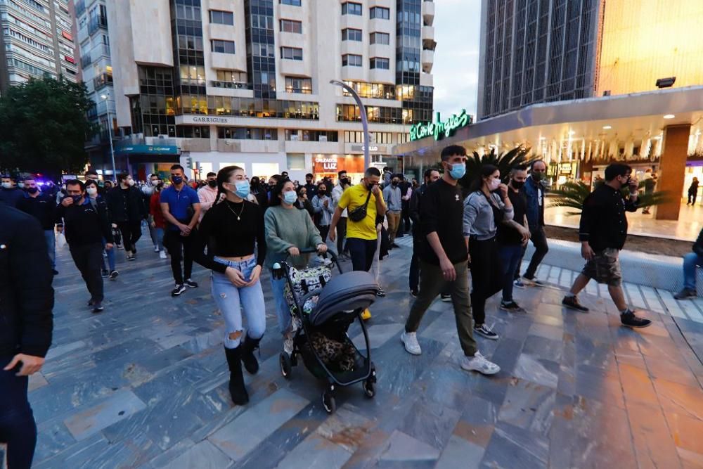 Hosteleros protestan en Murcia