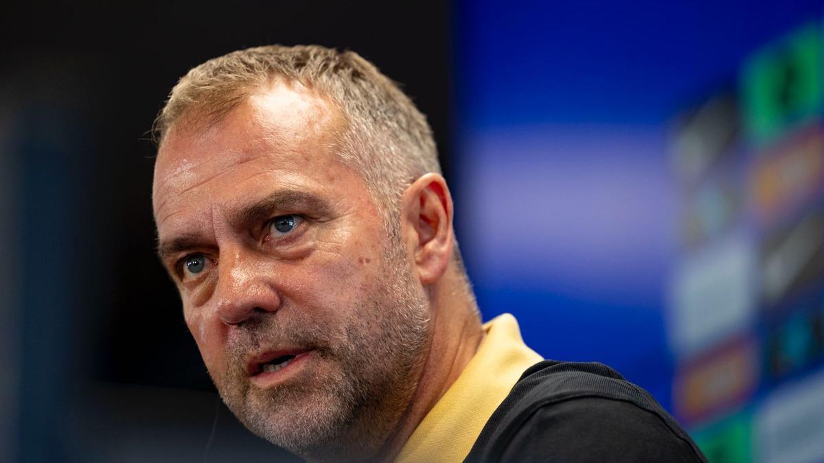 Hansi Flick habló sobre su futuro en el FC Barcelona