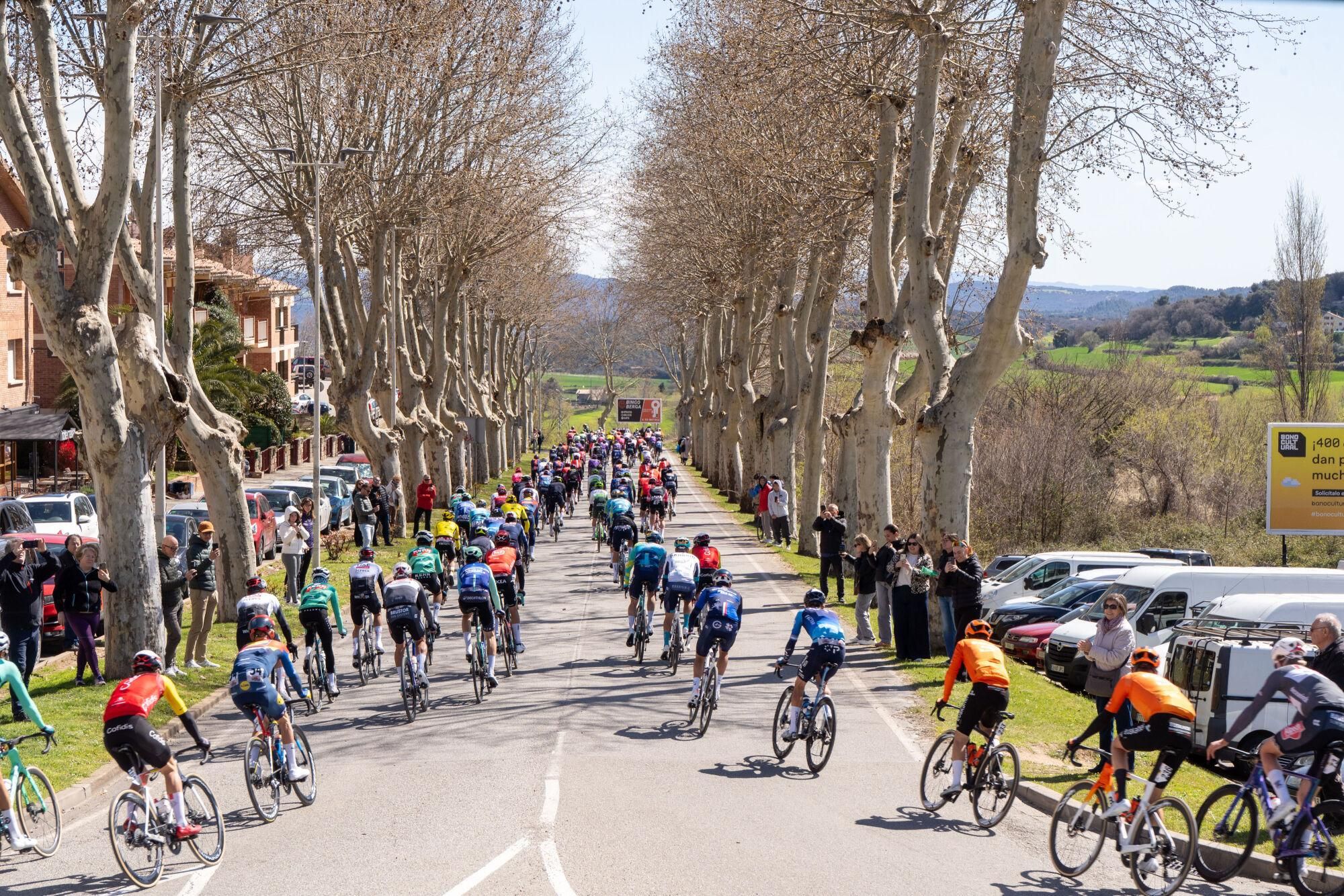 Les millors imatges de la sortida de la Volta a Berga