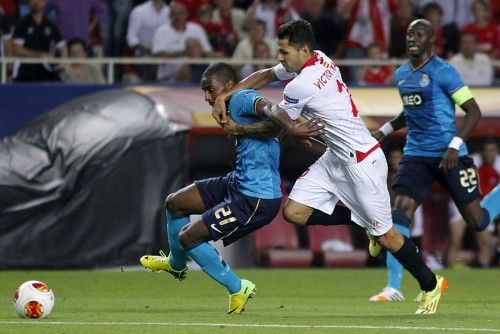 Imágenes del partido entre el Sevilla y el Oporto en el Sanchez Pizjuán.