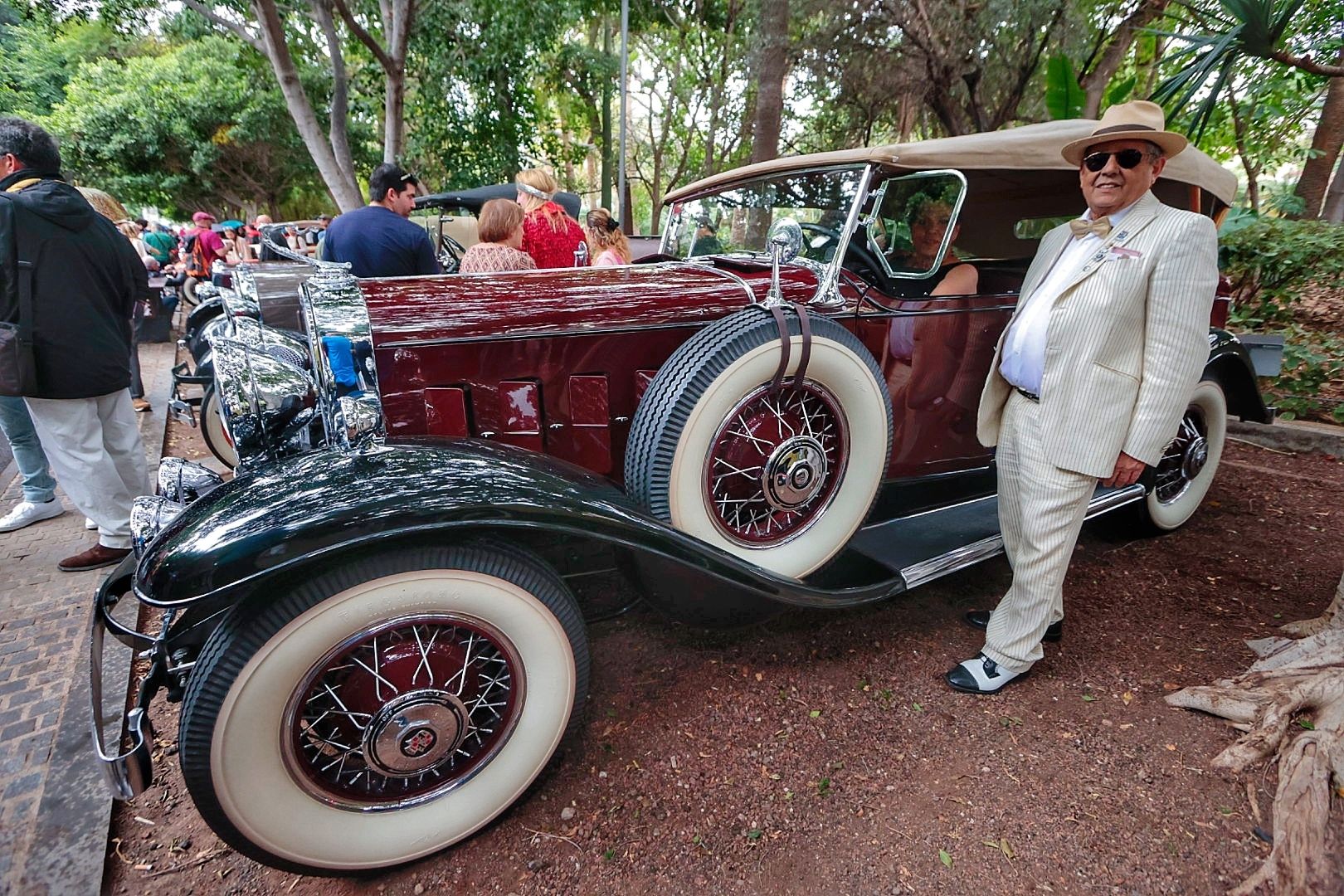 Exhibición de coches antiguos en el Carnaval de Santa Cruz de Tenerife