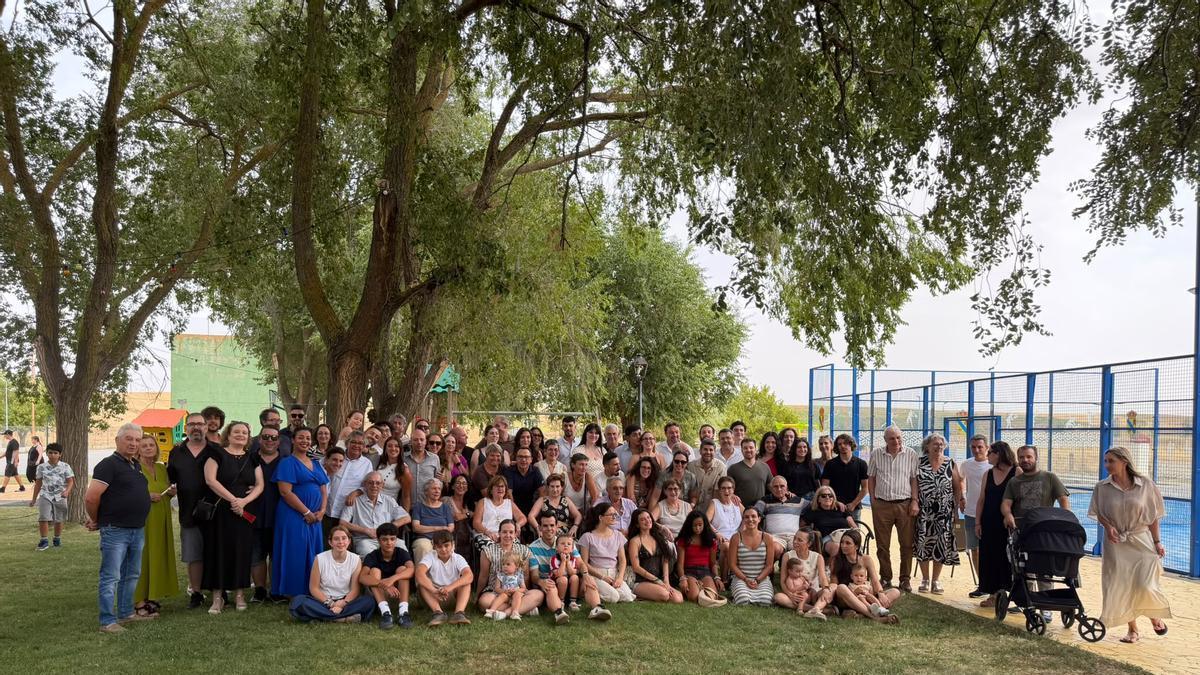 GALERÍA | Emotivo reencuentro familiar en Cañizo de Campos