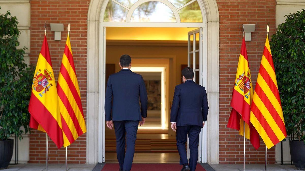 Pedro Sánchez y Pere Aragones durante la reunión que mantuvieron esta mañana en el Palacio de la Moncloa.