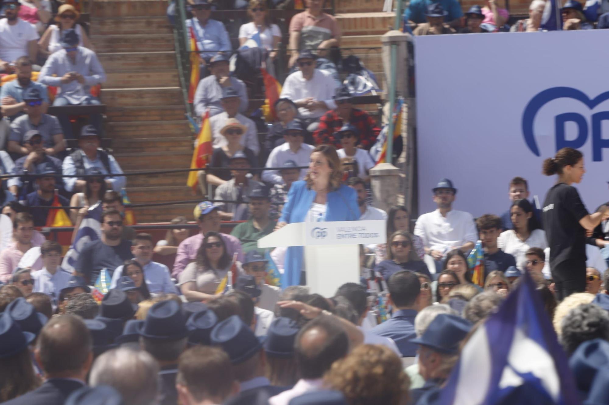 Mitin central del PPCV en la Plaza de Toros de València