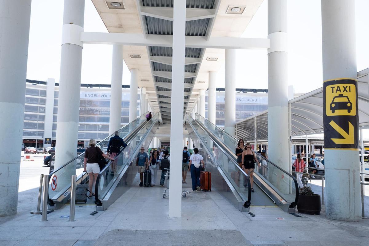 Las fotos de las nuevas plataformas elevadas que estrena el aeropuerto de Palma