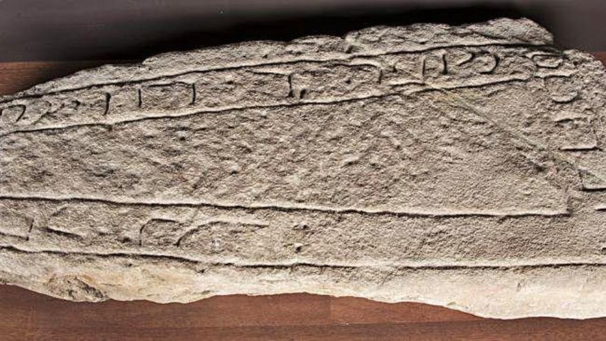 La &#039;lápida de Seti&#039;, que se expone en el Museo Arqueológico Nacional.