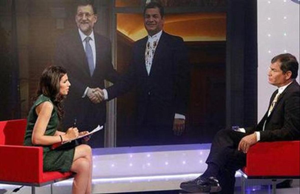 Ana Pastor, en l’entrevista amb Rafael Correa a ’Los desayunos de TVE’.
