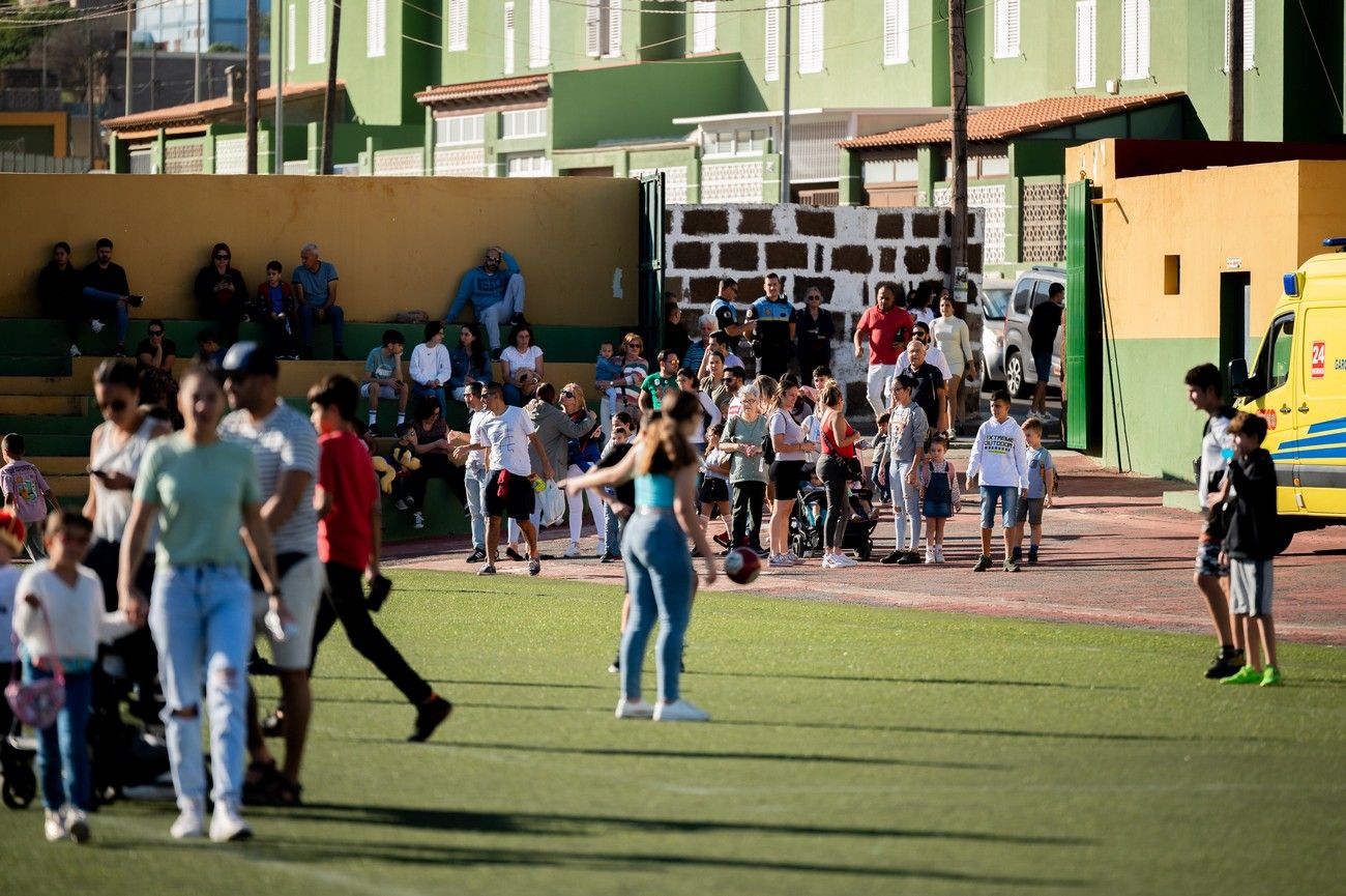 Miles de personas llenan de ilusión el Estadio de Barrial en la llegada de los Reyes Magos