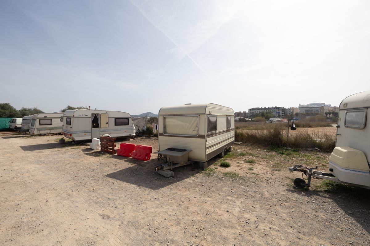 Las imágenes de los asentamientos de caravanas en Ibiza - Diario de Ibiza