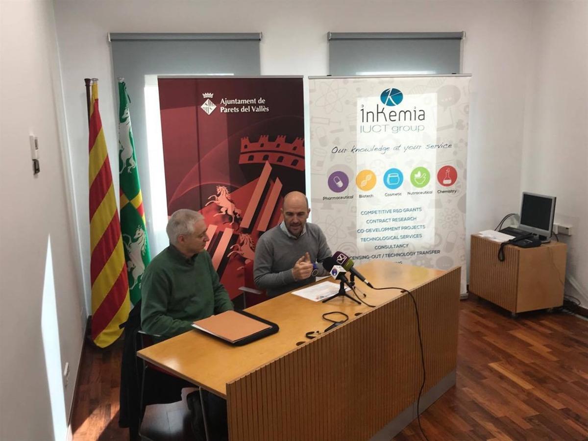 L’alcalde de Parets, Sergi Mingote, i el president d’Inkemia IUCT, en roda de premsa.