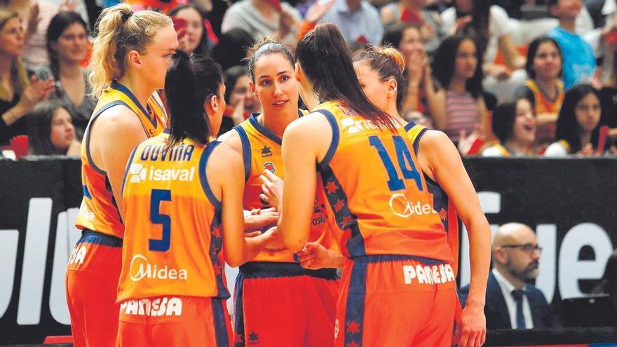 Cuatro jugadoras taronjas y una valenciana, en la última ventana del Eurobasket