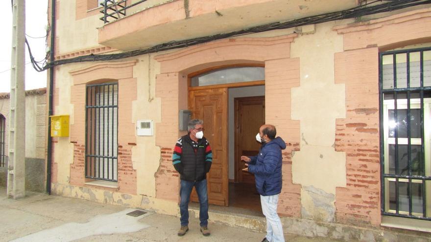 Torres del Carrizal sustituye las tuberías de fibrocemento