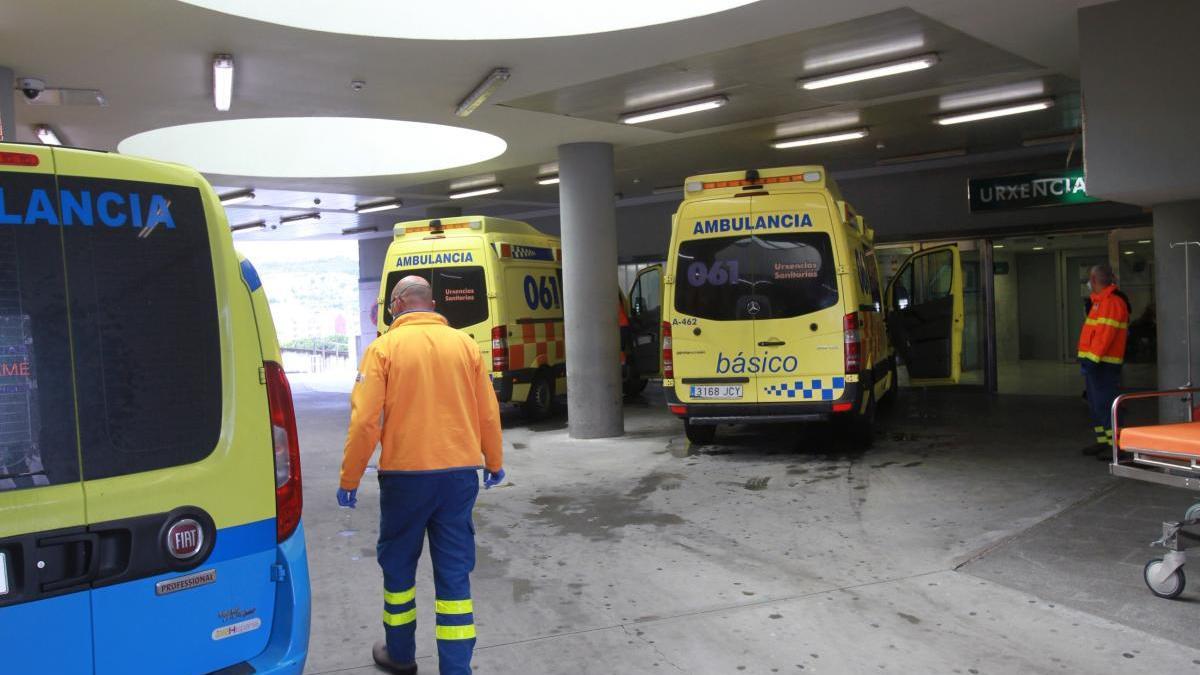 Ambulancias en el CHUO // Iñaki Osorio