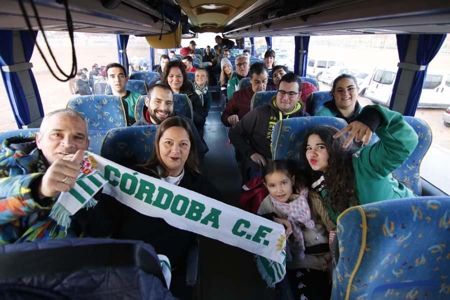 Aficionados del Córdoba CF rumbo a Huelva